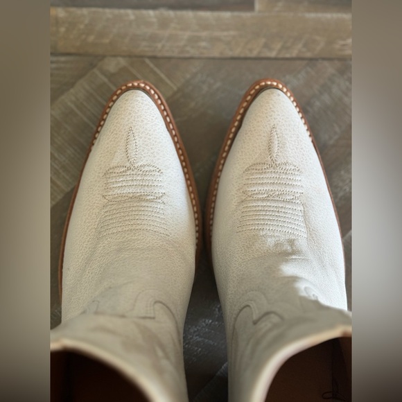 Idyllwind White Ankle Boots - Picture 10 of 13